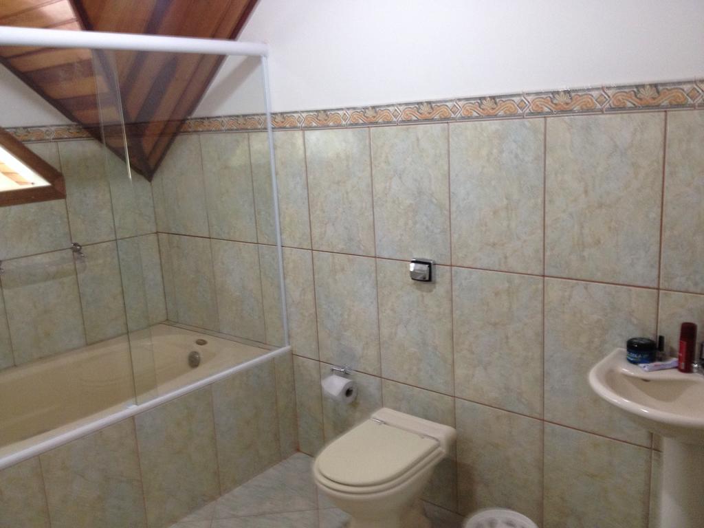 Villa Casa Do Esquilo Campos Do Jordao Area Externa De 2000 M2 Chambre photo