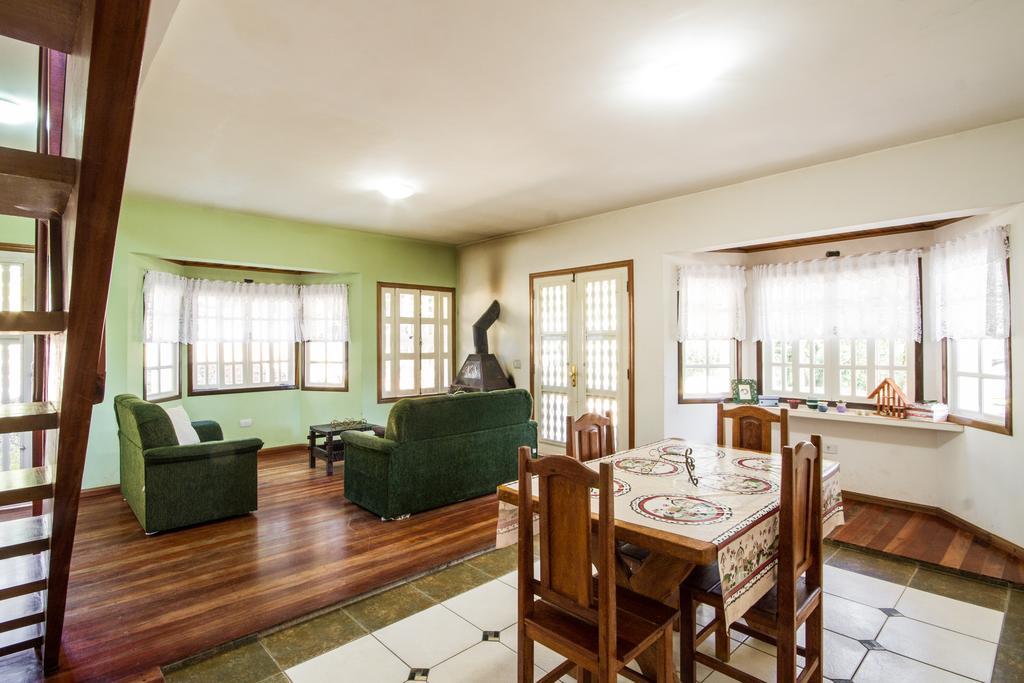 Villa Casa Do Esquilo Campos Do Jordao Area Externa De 2000 M2 Extérieur photo